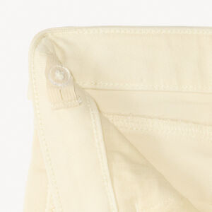 Σορτς από τζιν με κεντημένα σχέδια και ζώνη για δέσιμο για κορίτσι 