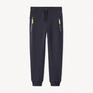 Φανταστική φόρμα από φιλόξενο ύφασμα για αγόρια 