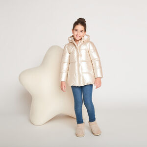 Μπουφάν με κουκούλα από υφασμάτινο υλικό με ιριδίζουσα επένδυση sherpa για κορίτσι 