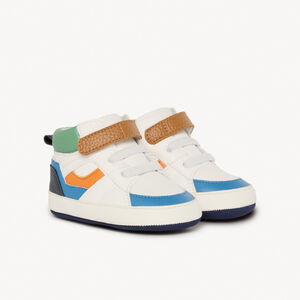 Αθλητικά παπούτσια ψηλά με ελαστικά και συνθετικά υφάσματα για μωρό αγόρι 