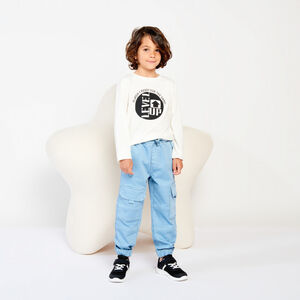 Jean jogger style cargo uni à poches pour garçon  Main Jean jogger style cargo uni à poches pour garçon