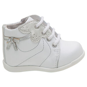 Δερμάτινα μποτάκια με ασημί φάσες 