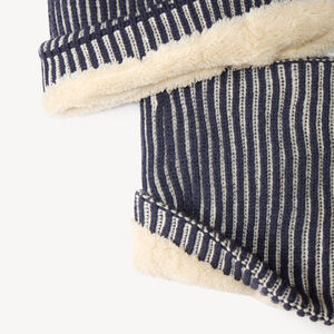 Ensemble bonnet à revers et snood à rayures contrastées 