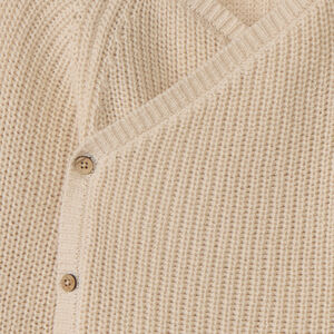 Πλεκτή μονόχρωμη ζακέτα με ανάγλυφες ρίγες για μωρό 