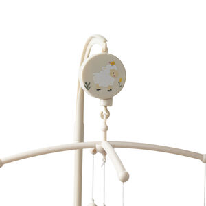 Μουσικό κινητό La Vie à la Ferme με ήρεμη μελωδία και μαλακά peluches από τη φάρμα 