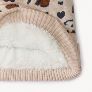 Πλεκτό σκουφάκι με επένδυση sherpa και φαντεζί σχέδιο για κορίτσι 