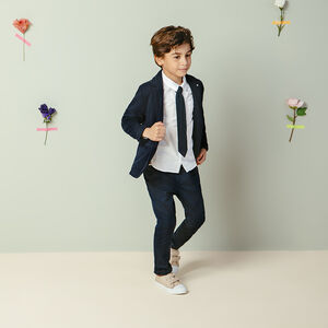 Μακρυμάνικο πουκάμισο για ειδικές περιστάσεις με αφαιρούμενη γραβάτα 