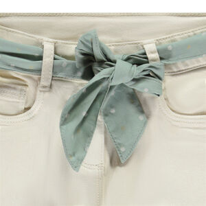 Τζιν σλιμ μονόχρωμο με ζώνη φουλάρδι για κορίτσι 