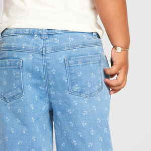 Φαρδύ jean με λουλουδάτο τύπωμα για bebe κορίτσι 