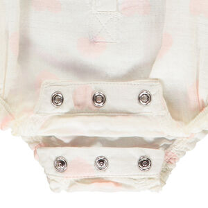 Σορτς με σχέδιο καρδιά για bebe κορίτσι 