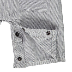 Κοντή ριγέ σαλοπέτα με τσέπες για μωρό αγόρι 