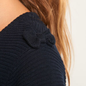 Φόρεμα πλεκτό με εφέ marinière και φιόγκους στους ώμους για κορίτσι 