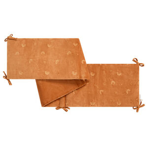 Tour de lit en velours Douce Hirondelle camel  Main Tour de lit en velours Douce Hirondelle camel