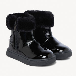 Γυαλιστερές μπότες με γιακά από συνθετική γούνα για μωρό κορίτσι 