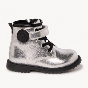 Bottines argentées à badge cœurs pour fille 