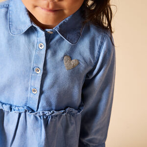 Φόρεμα πουκαμίσα με μακριά μανίκια και κεντημένη καρδιά για μωρό κορίτσι 