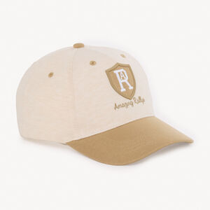 Δίχρωμο καπέλο με ραμμένο σήμα για αγόρι 