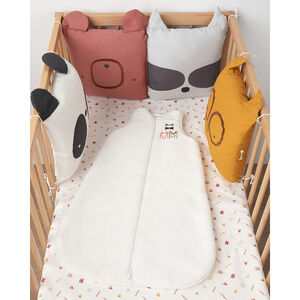 Coussin animal décoratif modulable en tour de lit ou de parc à nouettes Main Coussin animal décoratif modulable en tour de lit ou de parc à nouettes