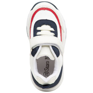 Χαμηλά αθλητικά παπούτσια σε χρώμα που κάνει αντίθεση με ενιαία σόλα 