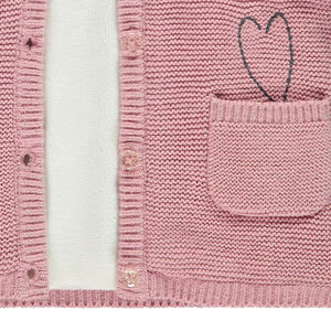 Μπουφάν με κουκούλα πλεκτό με κεντημένη καρδιά για bebe κορίτσι 