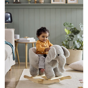 Ιπποπόταμος σε κούνια 