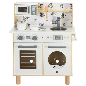 Εξοπλισμένη κουζίνα από ξύλο 