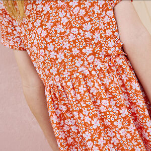 Ρόμπα με κοντά μανίκια effet cache-cœur με floral σχέδιο για κορίτσι 