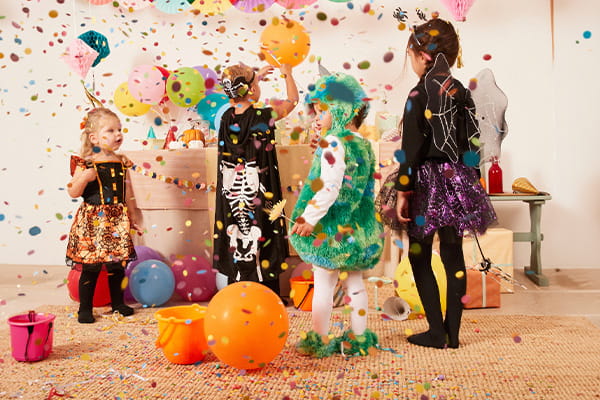 Στολές,Μεταμφιέσεις