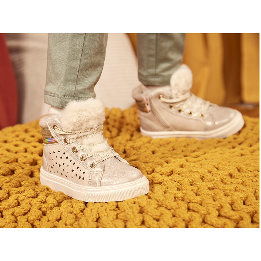 Φαντεζί μποτάκια με επένδυση και χρυσά αστέρια για κορίτσι 