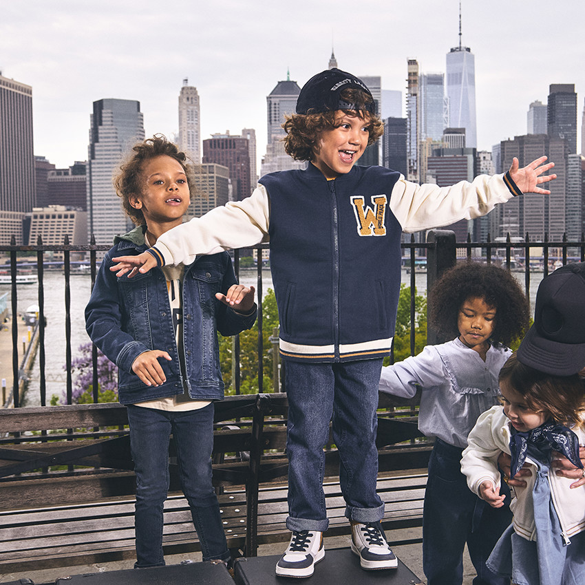 Μπουφάν από τζιν με κουκούλα και αποσπώμενο φούτερ για αγόρι 