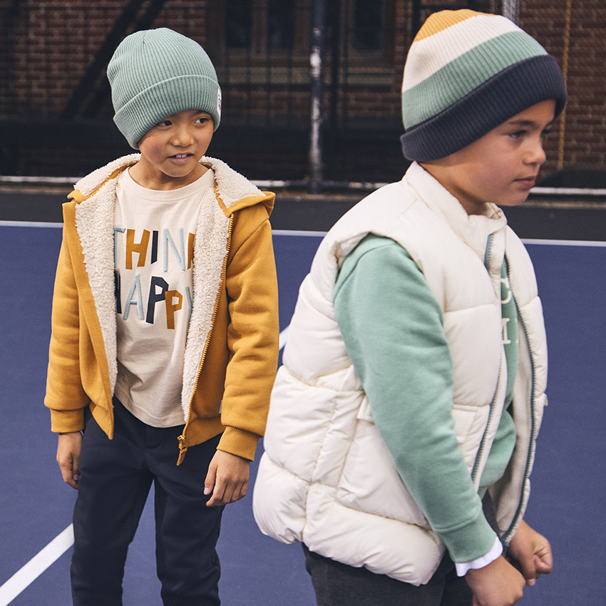 Φόρμα jogging από φούτερ με κοψίματα για αγόρι  Additional Φόρμα jogging από φούτερ με κοψίματα για αγόρι