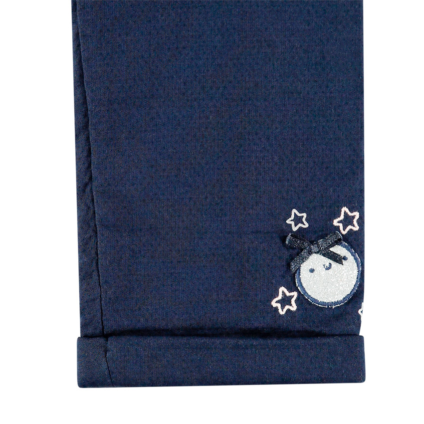 Παντελόνι με επένδυση από φανέλα και badge 