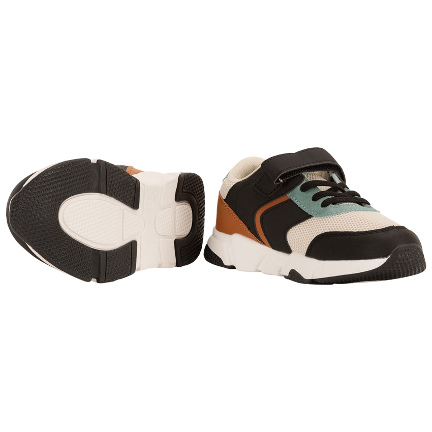 Αθλητικά παπούτσια χαμηλά με mesh λεπτομέρειες για αγόρι 