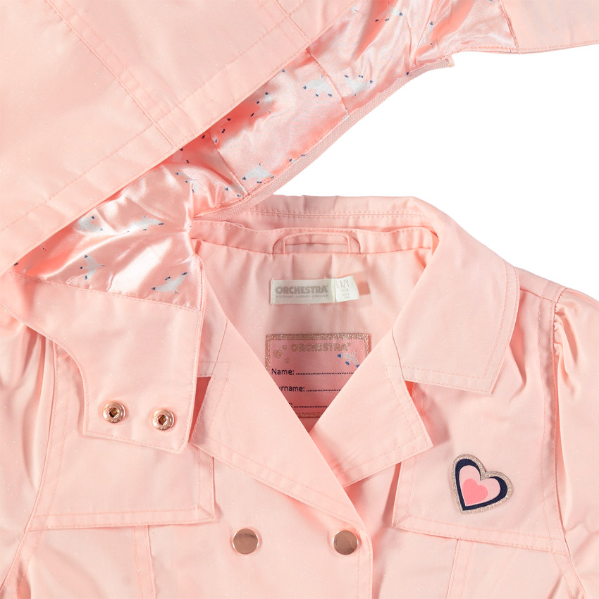 Ροζ καμπαρντίνα με γυαλιστερή όψη και σατέν επένδυση 