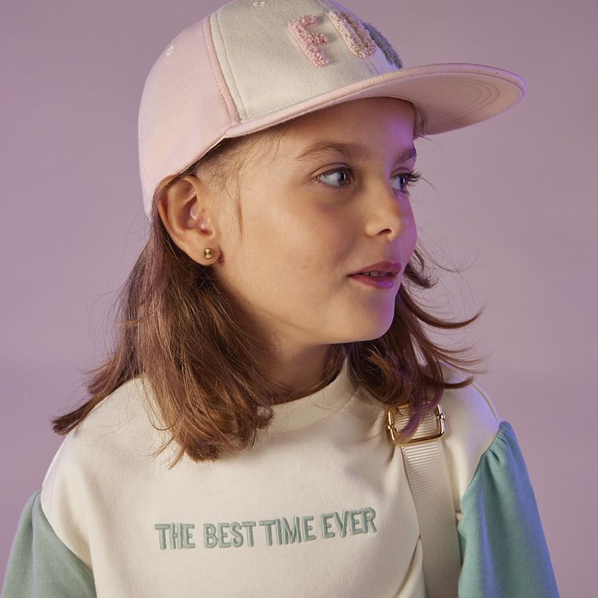 "Φούτερ με εφέ color block και κέντημα για κορίτσι"  Additional "Φούτερ με εφέ color block και κέντημα για κορίτσι"