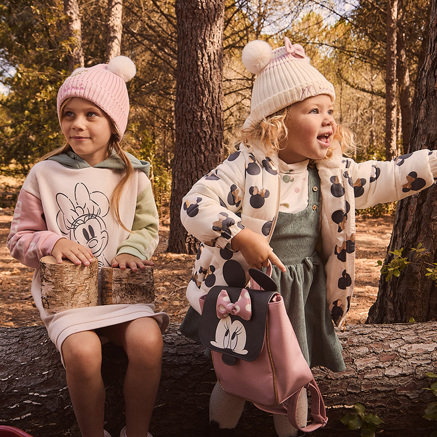 Αμάνικο κοντό φόρεμα σε βελουτέ ύφασμα για κορίτσι 
