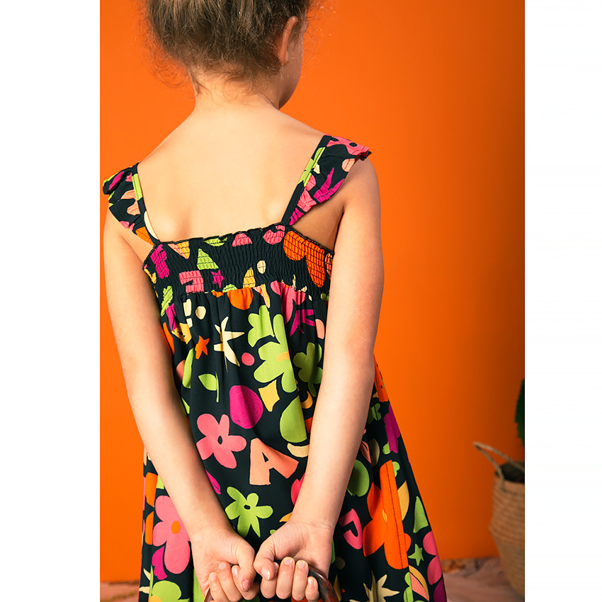 Μακριά φόρεμα με τιράντες και φούσκες σε πολύχρωμο σχέδιο για κορίτσι 