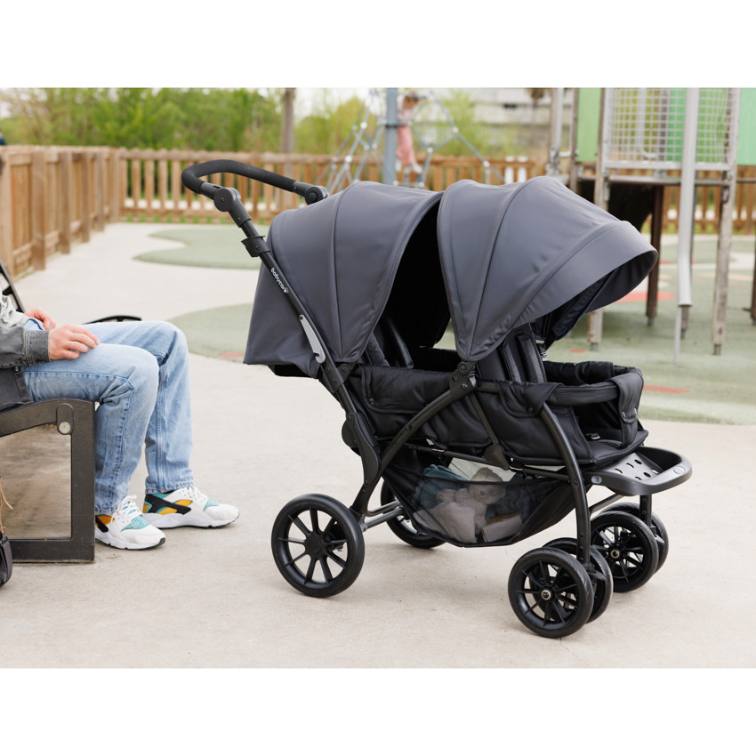 Διπλή καρότσα για κοντινής ηλικίας παιδιά μαύρη 