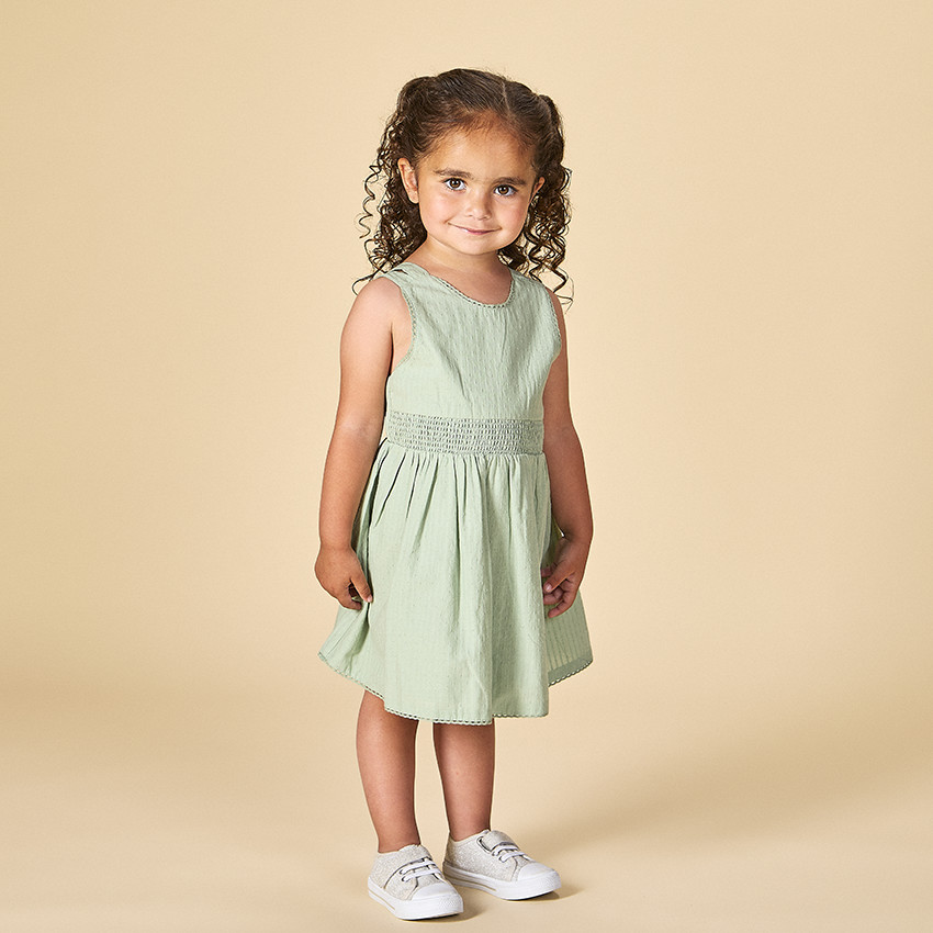 Φόρεμα με διπλές τιράντες σε façonné για bebe κορίτσι 