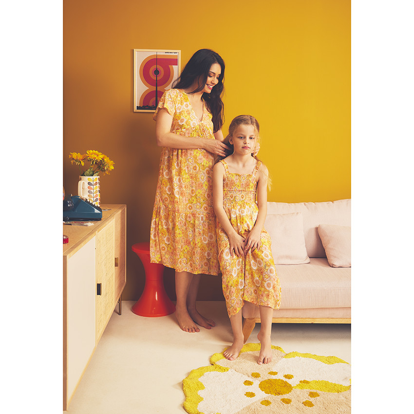 Φόρεμα κοντομάνικο με βολάν και retro σχέδιο για γυναίκες 