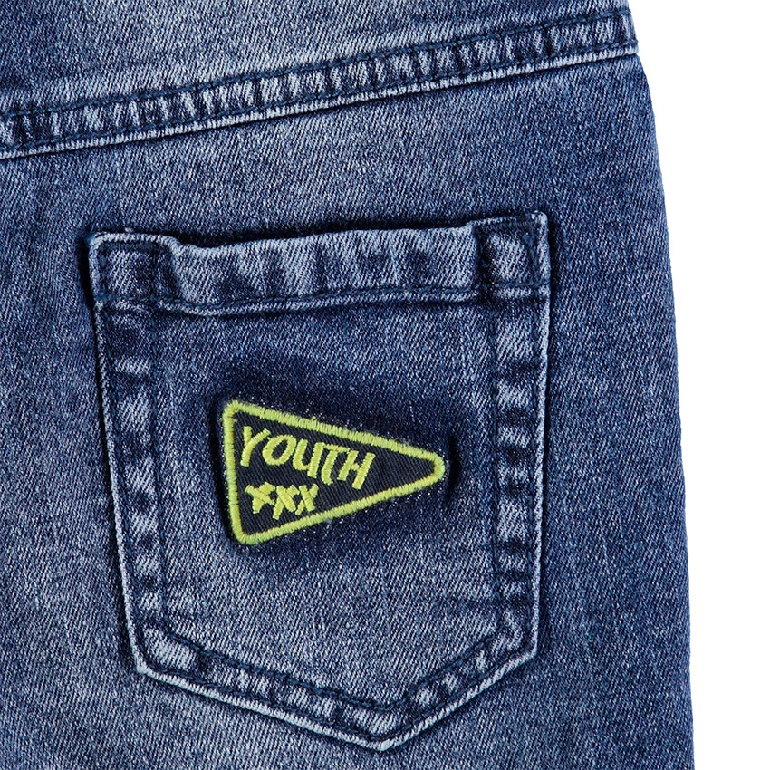 Τζιν βερμούδα με ξέφτια και σήματα ©Smiley 