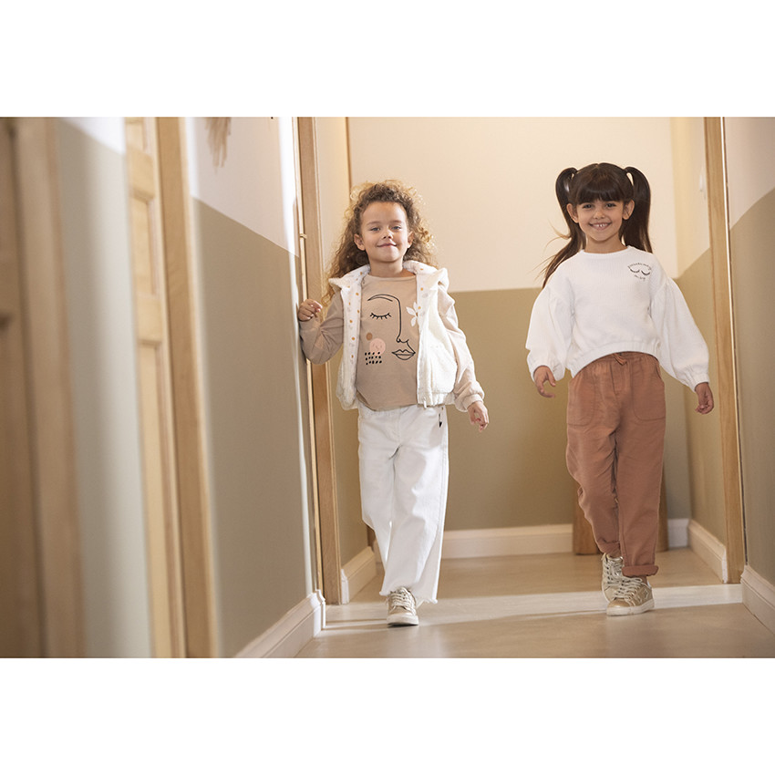 Ζακέτα αμάνικη με κουκούλα sherpa για κορίτσι 