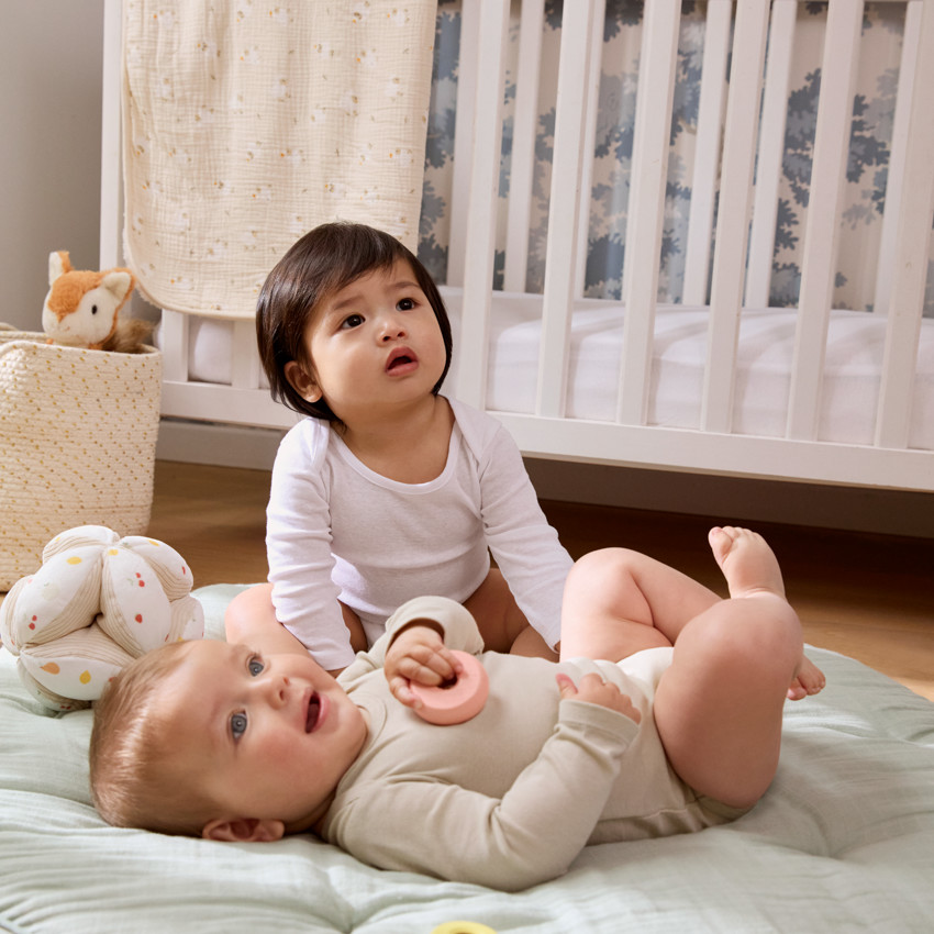 Σετ από 5 λευκά σώματα με μακριά μανίκια για μωρό 