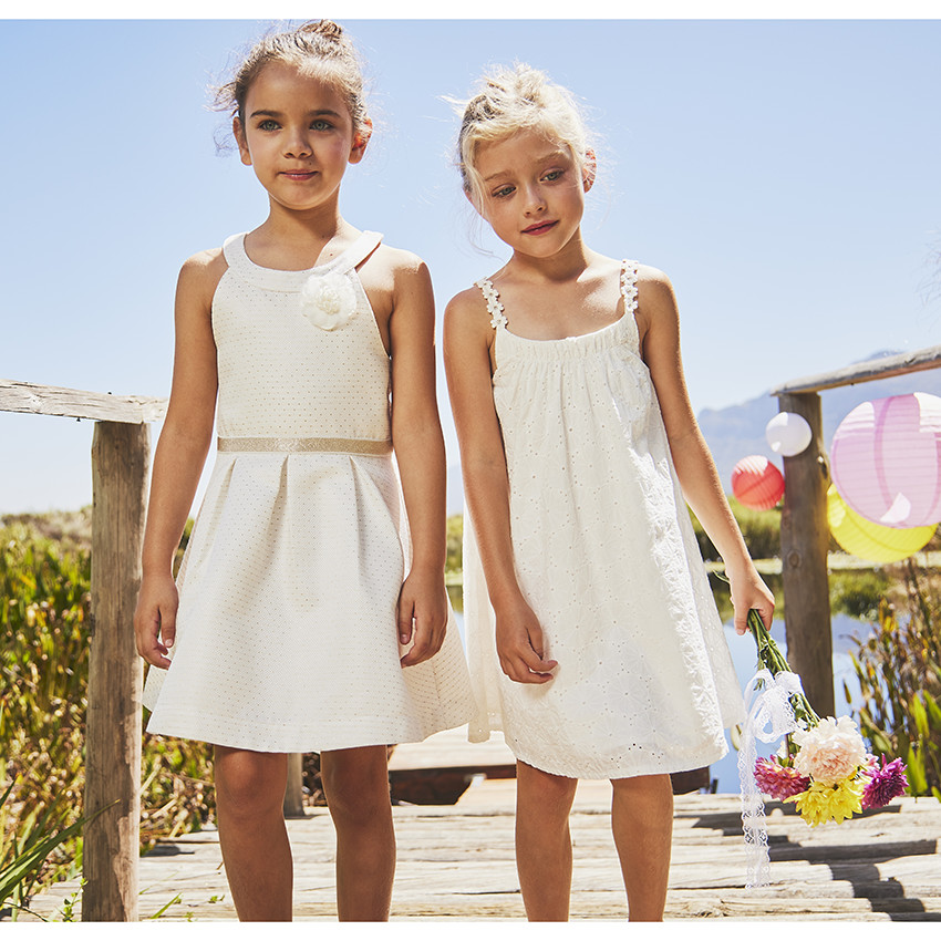 Robe de cérémonie en broderie anglaise pour fille 