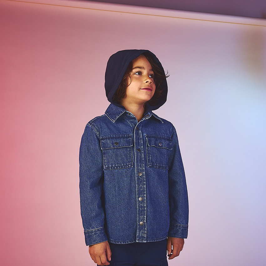 Surchemise en denim brodé et capuche amovible pour garçon  Additional Surchemise en denim brodé et capuche amovible pour garçon