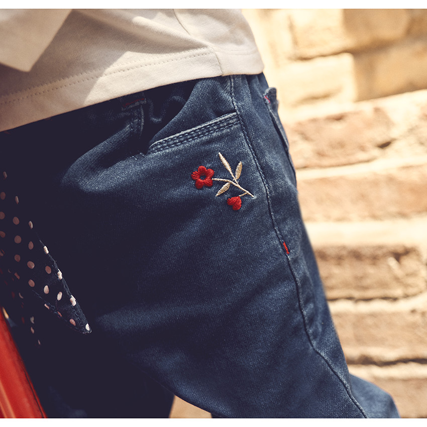 Τζιν με ζώνη και κέντημα για bebe κορίτσι 