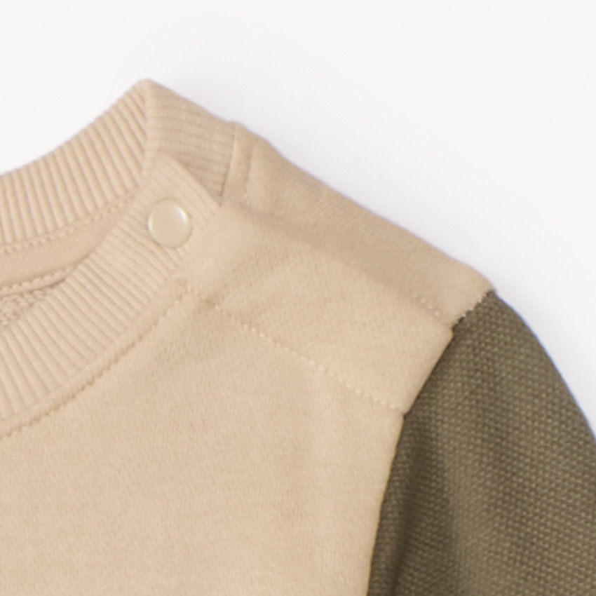 Σύνολο jogging διπλής ύφανσης σε χρωματικό μπλοκ για αγοράκι. 