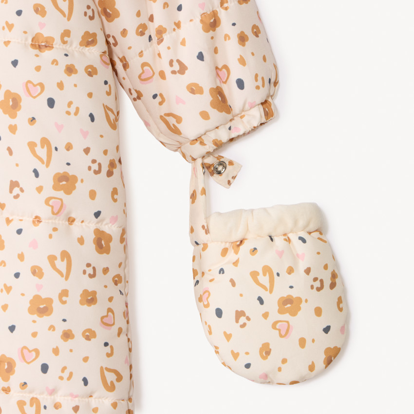 Combi-pilote imprimé fantaisie pour bébé fille avec finitions différentes selon l'âge 