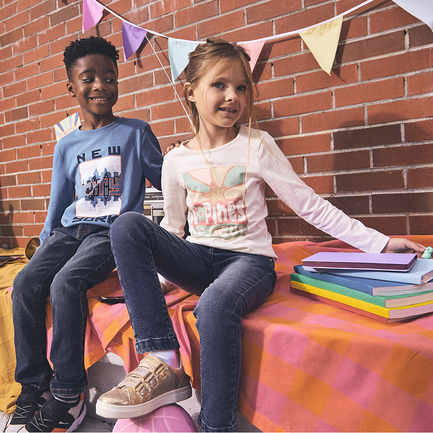 T-shirt μακρυμάνικο με φαντεζί σχέδιο και glitter για κορίτσι 