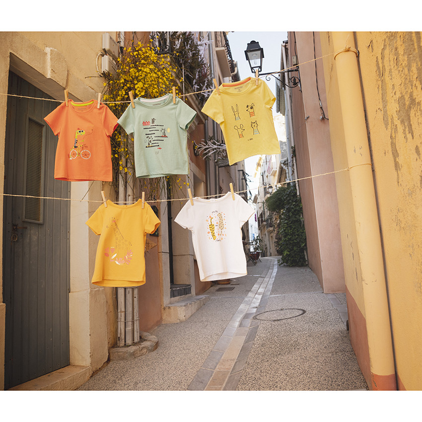 Κοντομάνικο μπλουζάκι με σχέδιο ζώων για μωρό αγόρι 